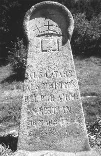 Monument memorial in Field of the Burned in Montsegur, Cathar country, France. (F. C. TAYLOR/FORTEAN  PICTURE LIBRARY)